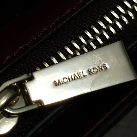 Michael Kors Gloria Signature MK Printed Crossbody Bag - Picture 6 of 16